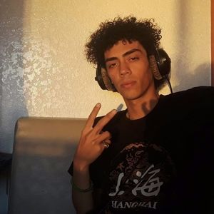 Meet your Posher, Edward